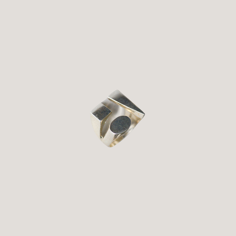 GEOMETRIC RING: 8
