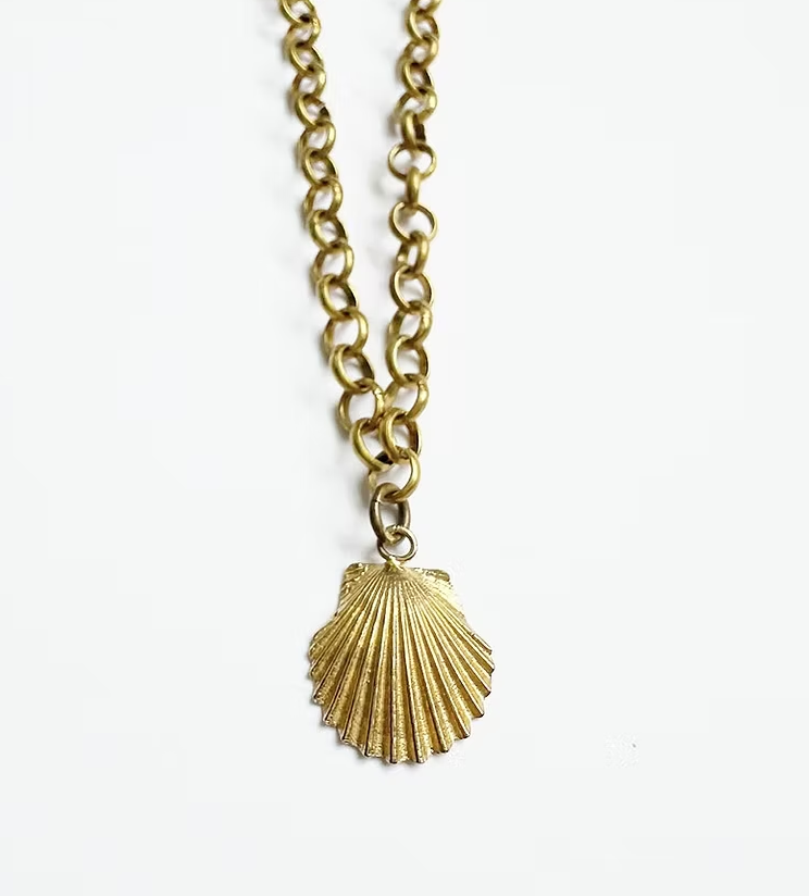 MadeIn Jewelry Scallop Shell Necklace